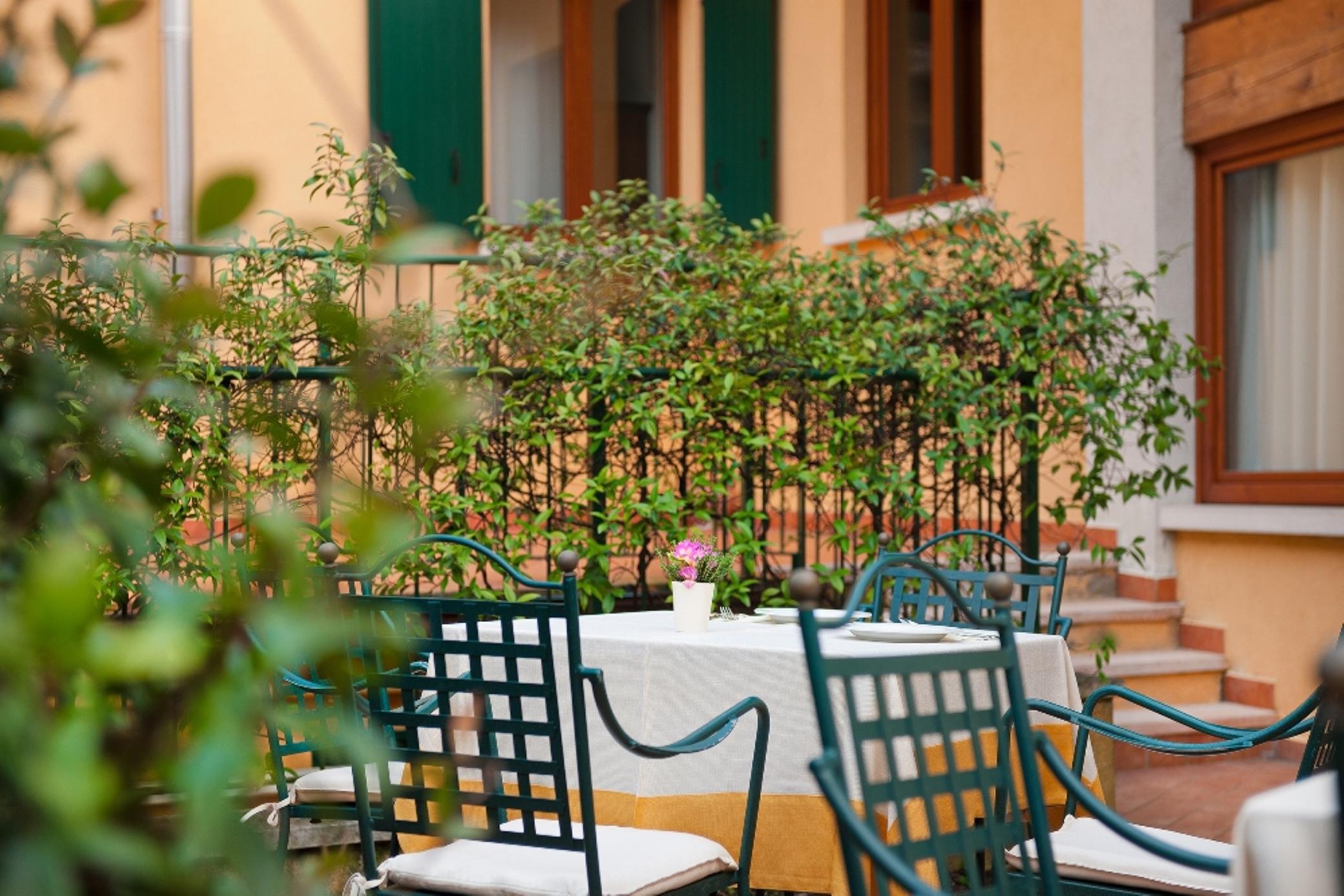 Hotel Tre Punte Gargnano Exterior photo